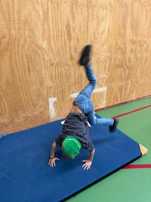 9bcdefe3-25d9-4e45-b130-431400c66fe7